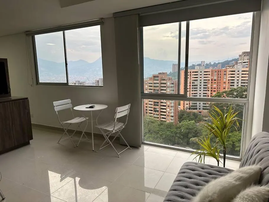 Apartmán Moderno Loft Poblado Con Vista A Las Montanas 1712 Medellín 0*,  Kolumbie
